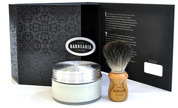 Antiga Barbearia de Bairro Anniversary Shaving Coffret 150 g
