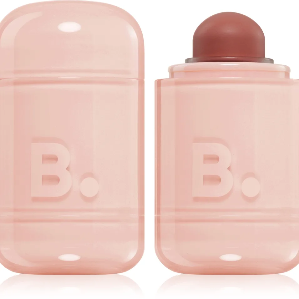 Banila Co. Romantic Blush Multifunktionell smink för läppar och ansikte För perfekt utseende Skugga 13 Cream Coral 3.7 g