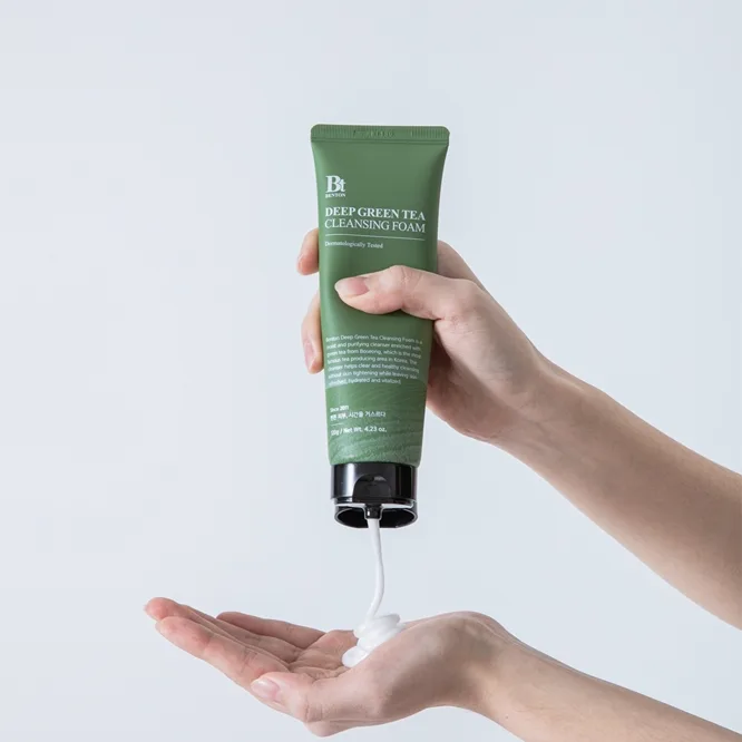 Benton Deep Green Tea Återfuktande reningsskum med grönt te 120 g