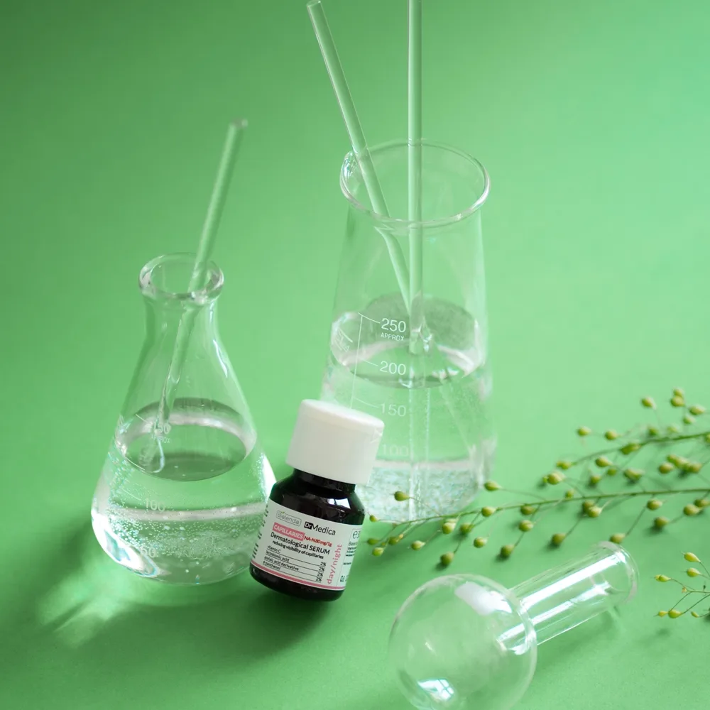 Bielenda Dr. Medica Capillaries Stärkande hudserum för brustna blodkärl och rodnadsbenägen hud 30 ml