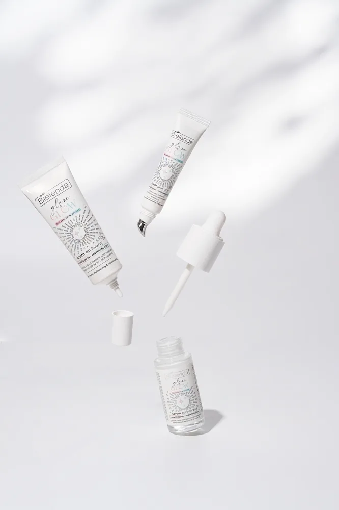 Bielenda GLAZE & GLOW Uppljusande serum med återfuktande effekt 30 ml