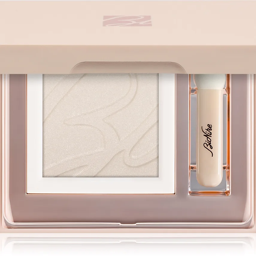 BioNike Color Silky Touch satiininen luomiväri sisältää applikaattorin 417 Ivoire 3 g