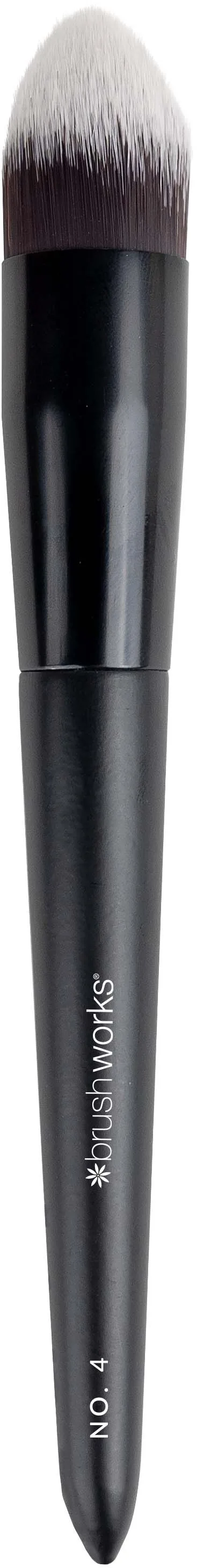 Brushworks Tapered Precision Buffing Brush Foundationbørste type NO. 4 1 stk.