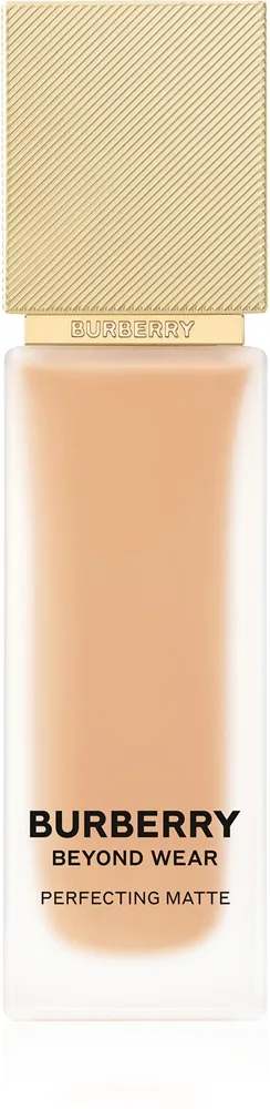 Burberry Beyond Wear Perfecting Matte Foundation mattapinnan antava nestemäinen meikkivoide sävy Medium Warm 60 30 ml