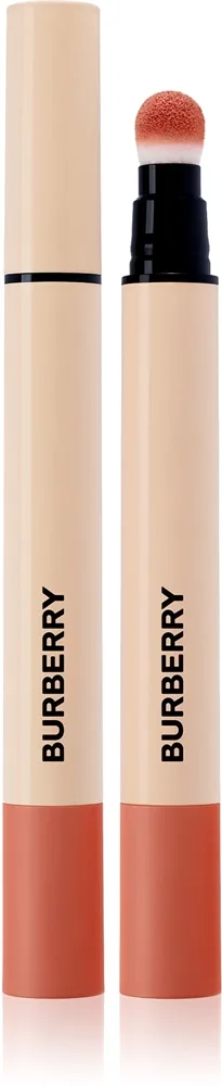 Burberry Brit Matte Veil kosteuttava nestemäinen mattahuulipuna sävy Marmalade 611 3 ml