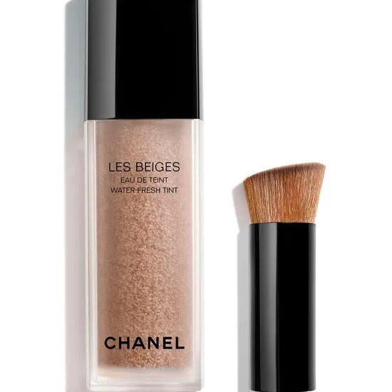 LES BEIGES WATER-FRESH TINT WATER-FRESH TINT WITH MICRO-DROPLET PIGMENTS. BARE SKIN EFFECT. NATURAL AND LUMINOUS HEALTHY GLOW