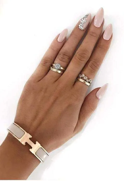 CND Vinylux Long Wear Polish 259 Cashmere Wrap