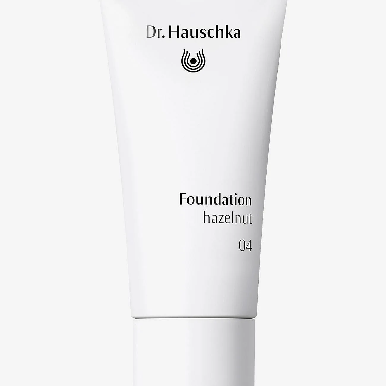 Dr. Hauschka Foundation 04 Hazelnut 30 Ml - 30 ml