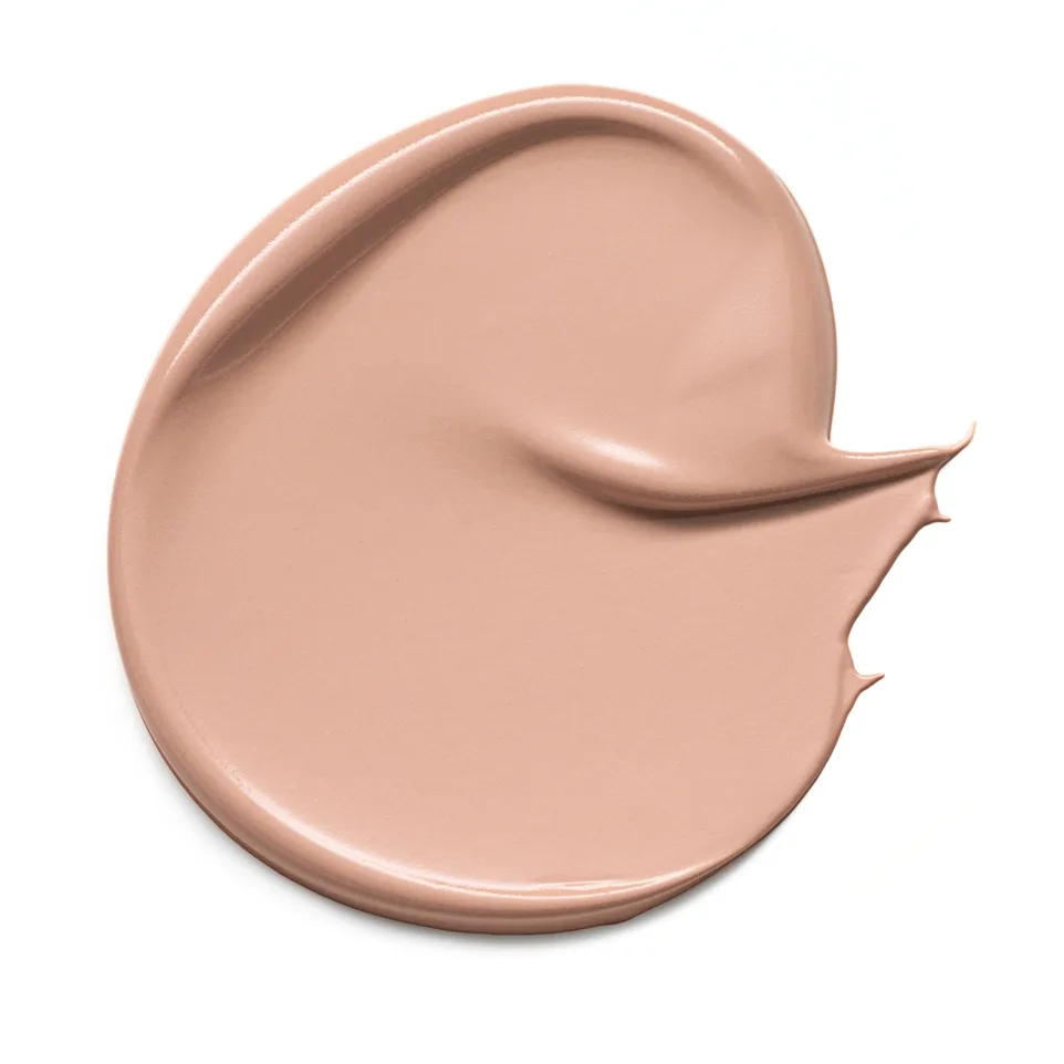 essence CAMOUFLAGE+ MATTE Flytande concealer med matt effekt Skugga 130 8 ml