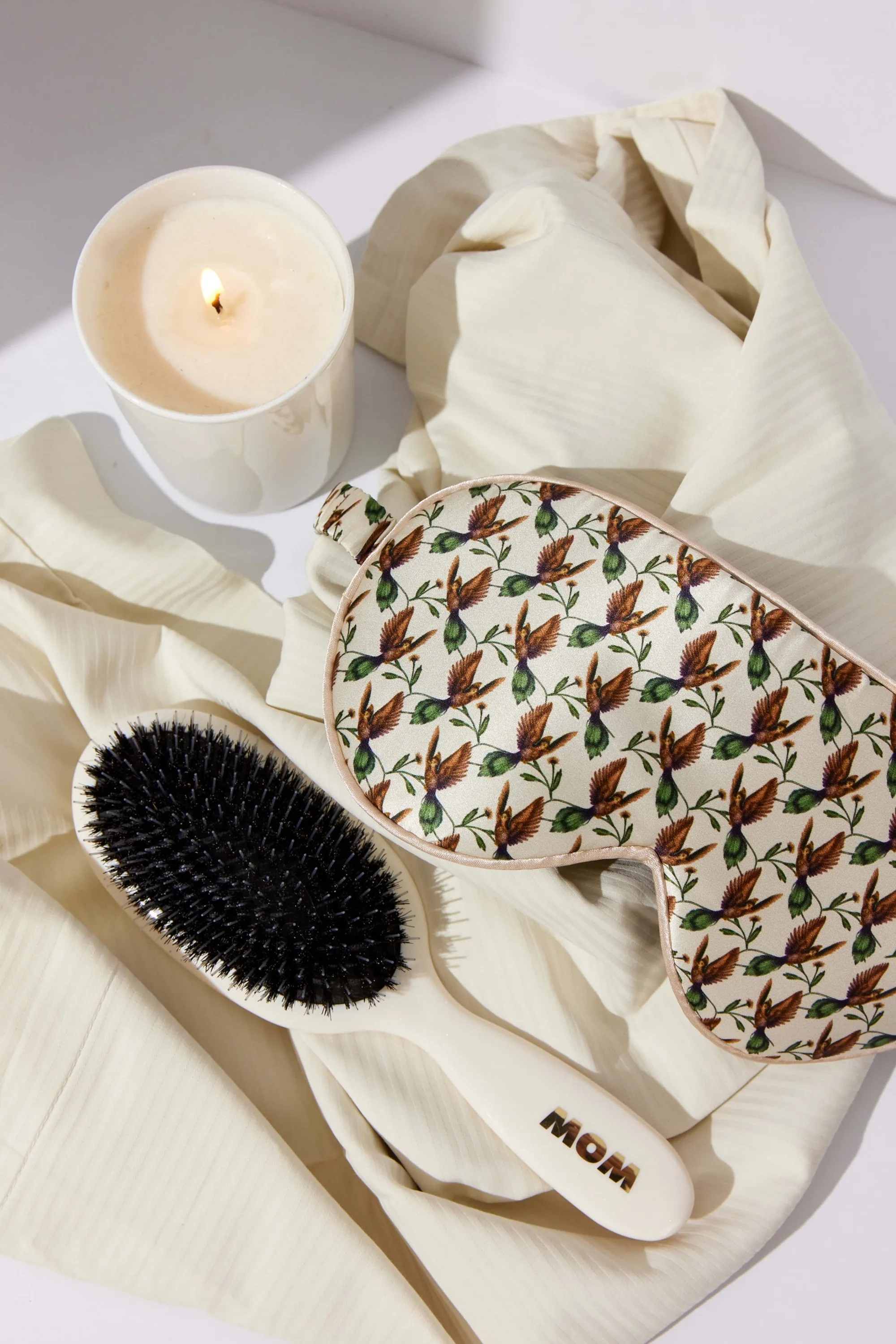 Fan Palm Eye Mask Cream Hummingbird 100% mulberry silk