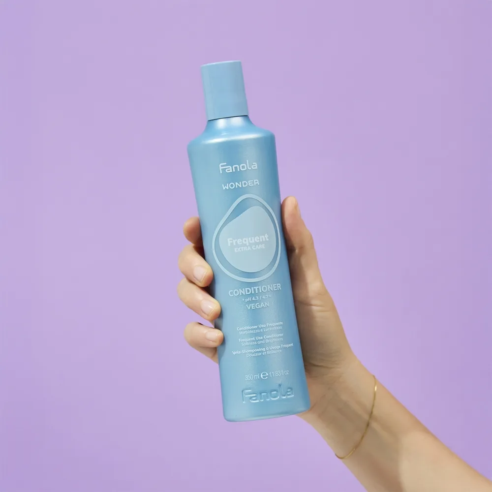 Fanola Wonder Frequent Conditioner Balsam för glansigt och mjukt hår 1000 ml