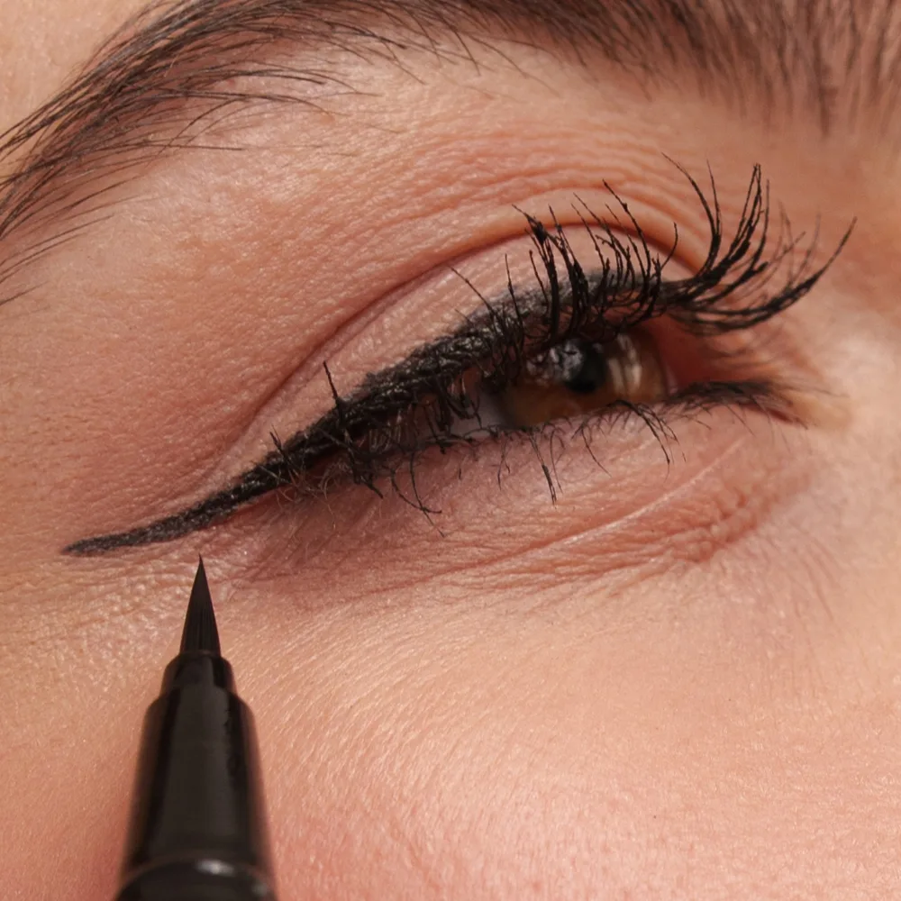 Gabriella Salvete Everlasting Vattentät eyeliner-penna Skugga Black 0,6 ml