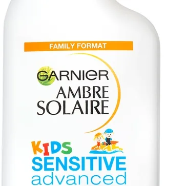 Garnier Ambre Solaire Sensitive Advanced Skyddande spray för barn SPF 50+ 270 ml