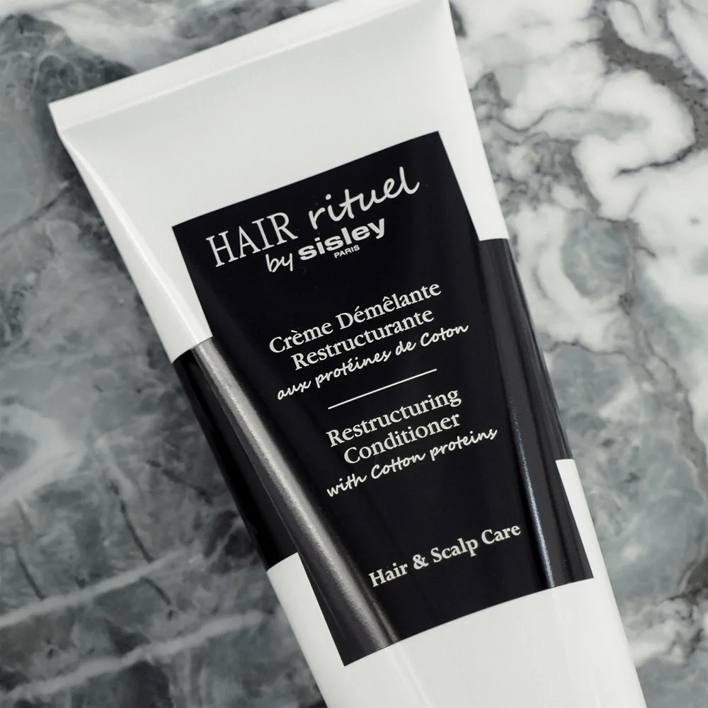 Hair Rituel by Sisley Restructuring Conditioner with Cotton proteins Mjukgörande balsam För att behandla bräckligt hår med protein 500 ml