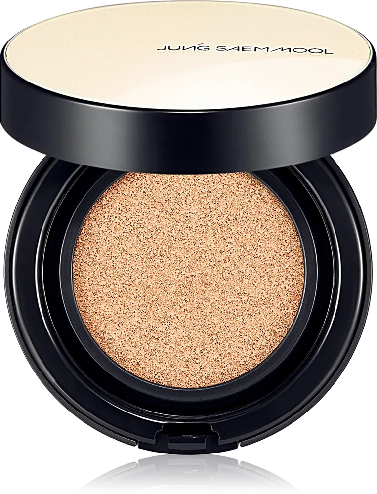 JUNG SAEM MOOL Essential Skin Nuder Cushion Uppljusande foundation för ett naturligt utseende SPF 50+ Skugga Fair Pink 14 g