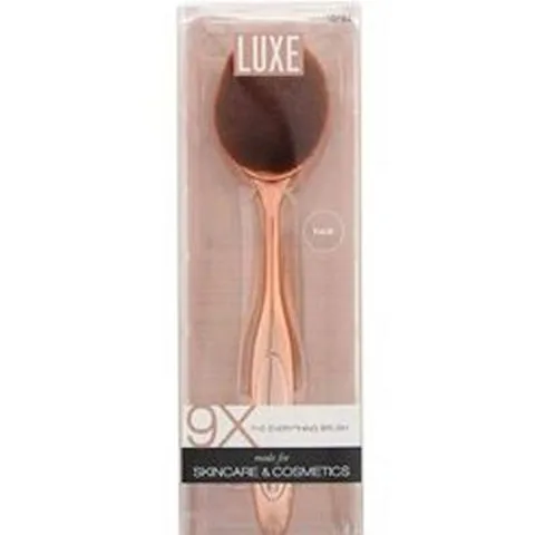 Luxe Studio Makeup Brush Face 9X
