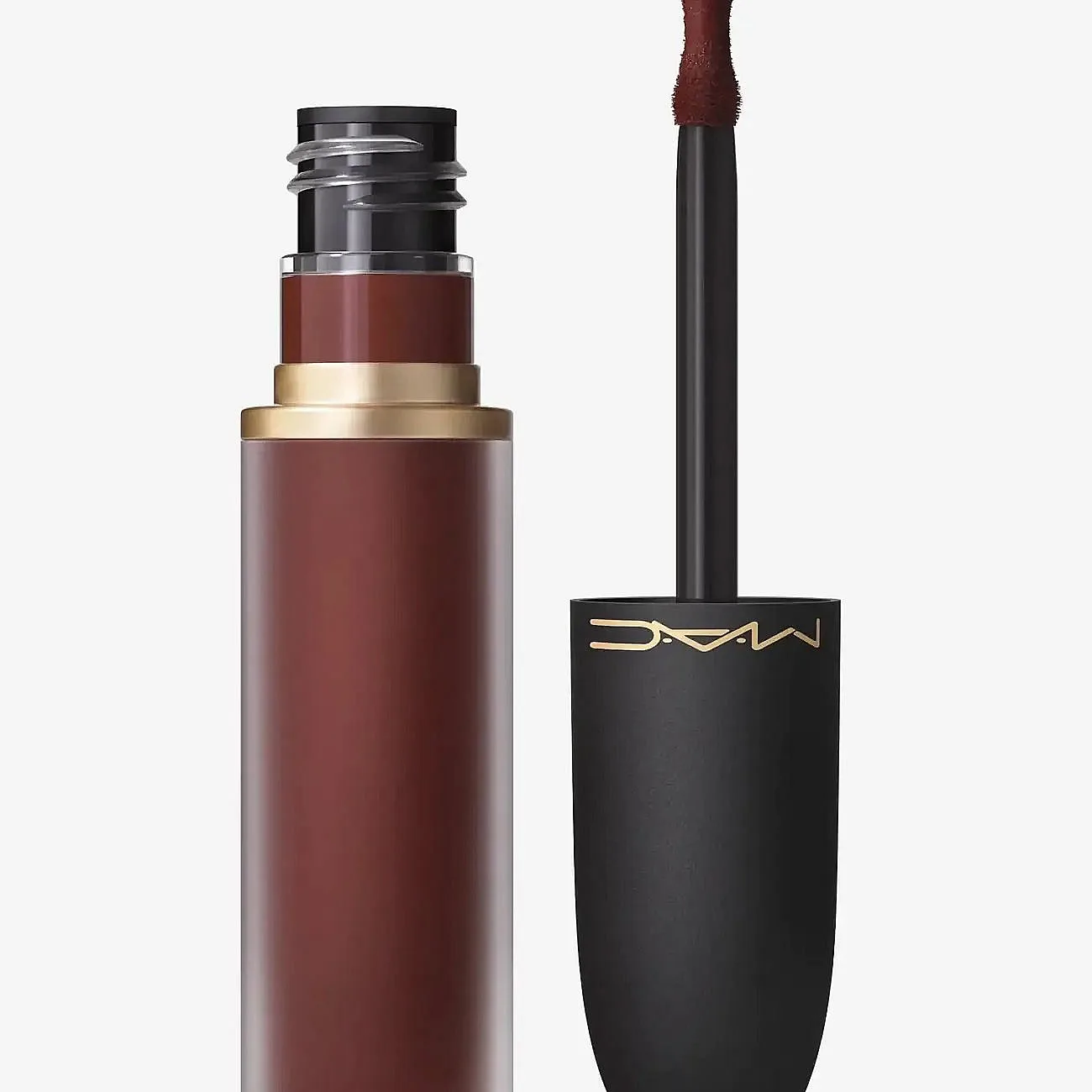 MAC Cosmetics Powder Kiss Lip + Cheek Mousse Multibrug Makeup til læber og ansigt Skygge Pretty Pleats! 5 ml