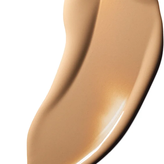 MAC Studio Radiance Face And Body C1