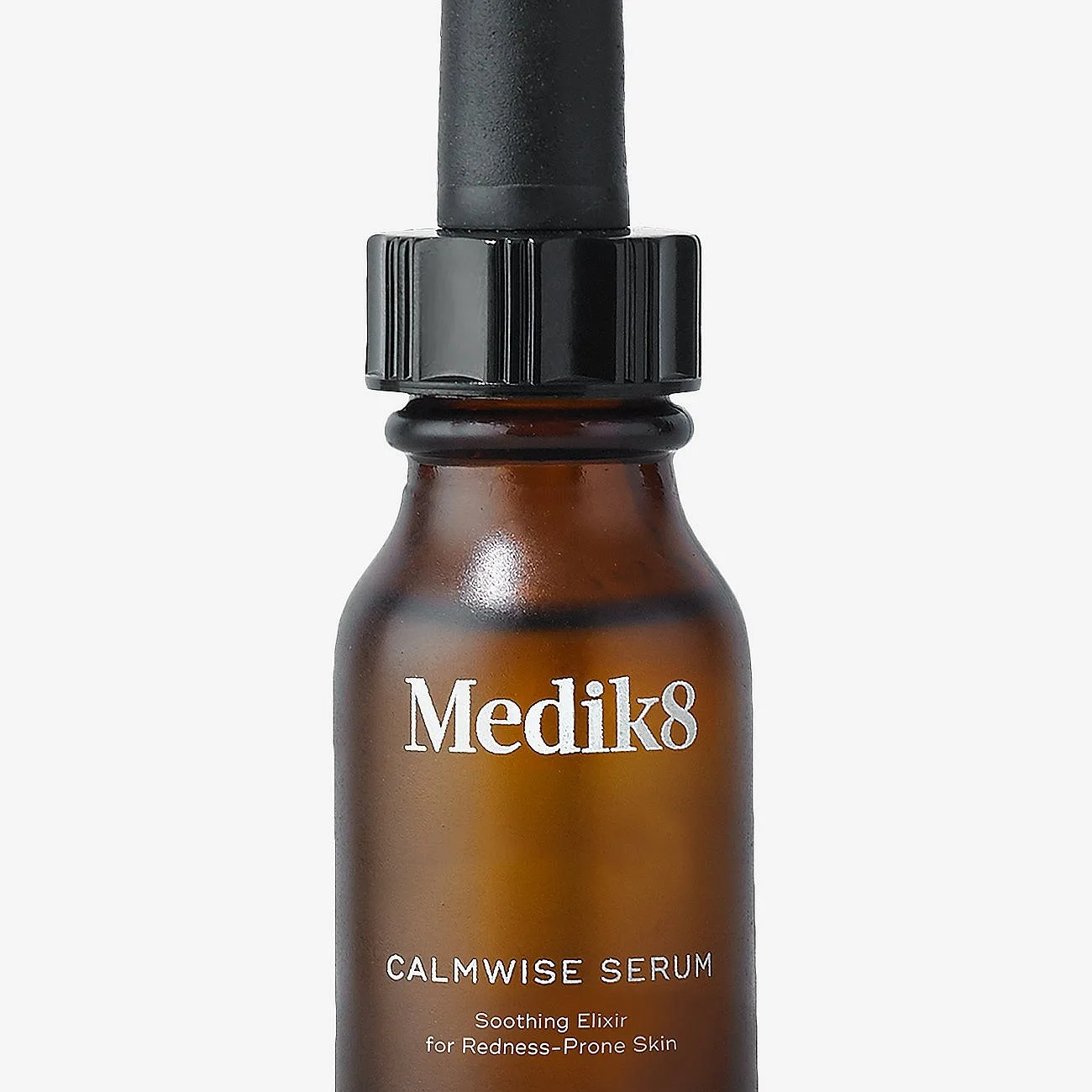 Medik8 Calmwise Serum rauhoittava ja ihon punoitusta lievittävä seerumi 15 ml