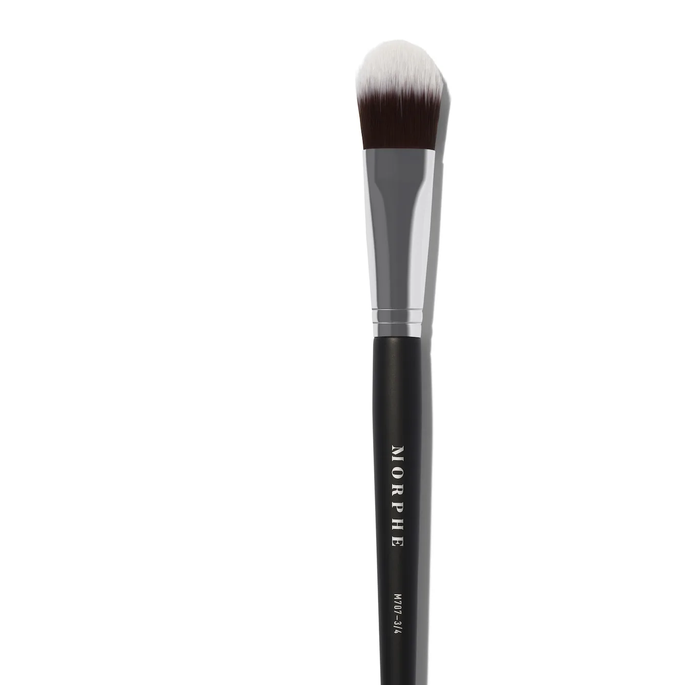 3/4 Oval Foundation Brush - M707
