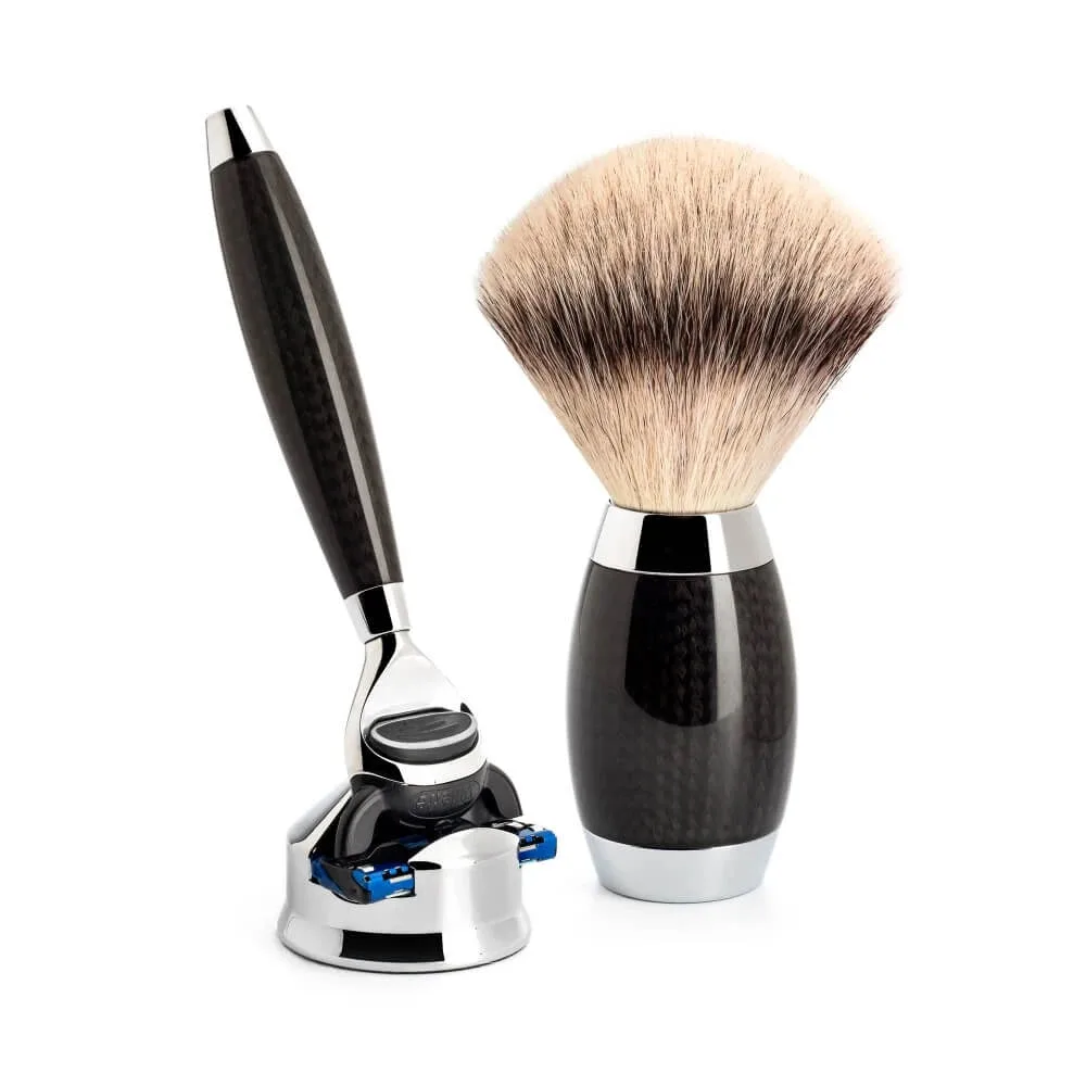 Mühle Shaving Edition No. 1, Barbersæt med Fusion Skraber, Silvertip FibreÂ® Barberkost og Holder til skraber, Carbon