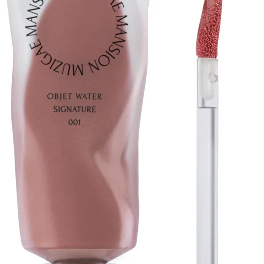 MUZIGAE MANSION Objet Water kosteuttava nestemäinen mattahuulipuna sävy 001 Signature 5.8 ml