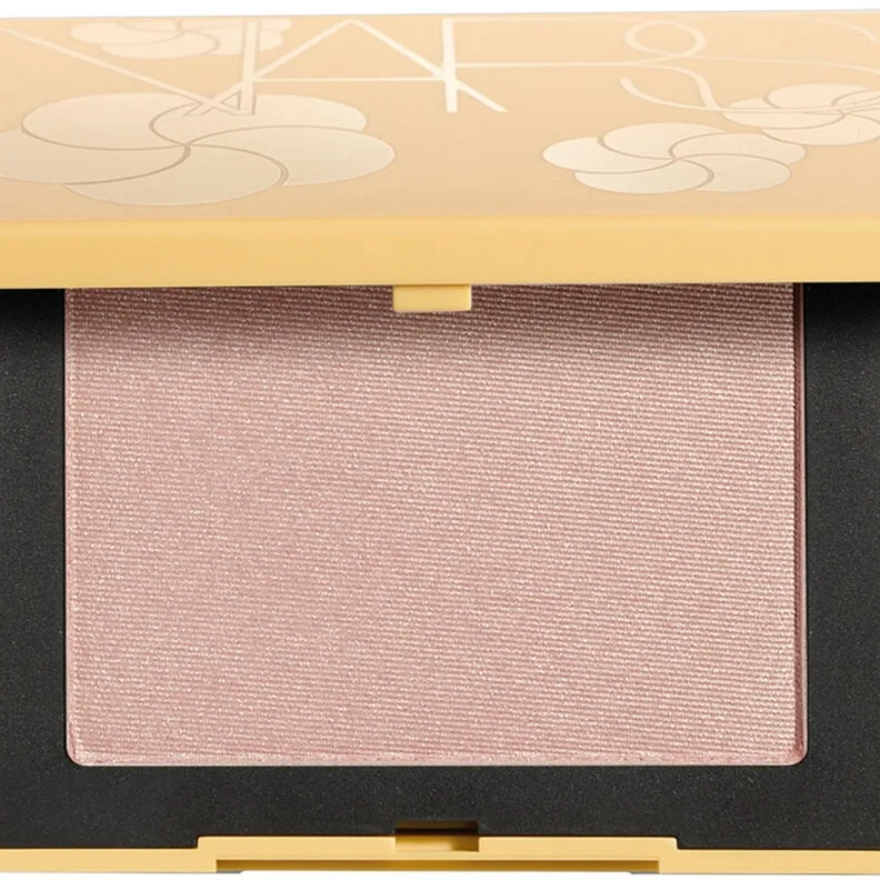 NARS Powder Blush Petal Play Collection Rodnad Skugga LOVES ME NOT 4.8 g