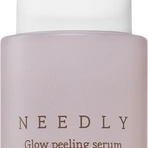 NEEDLY Glow Peeling Serum Udglattende eksfolierende serum med lysende effekt 30 ml