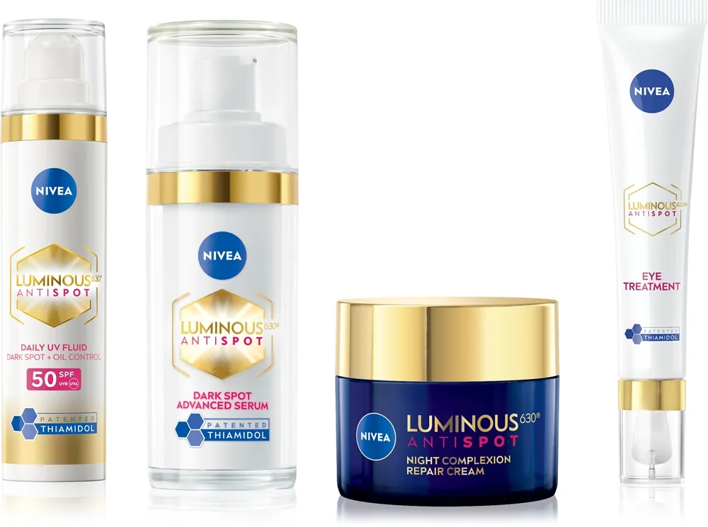 NIVEA Luminous Sæt Lysnende og udglattende effekt