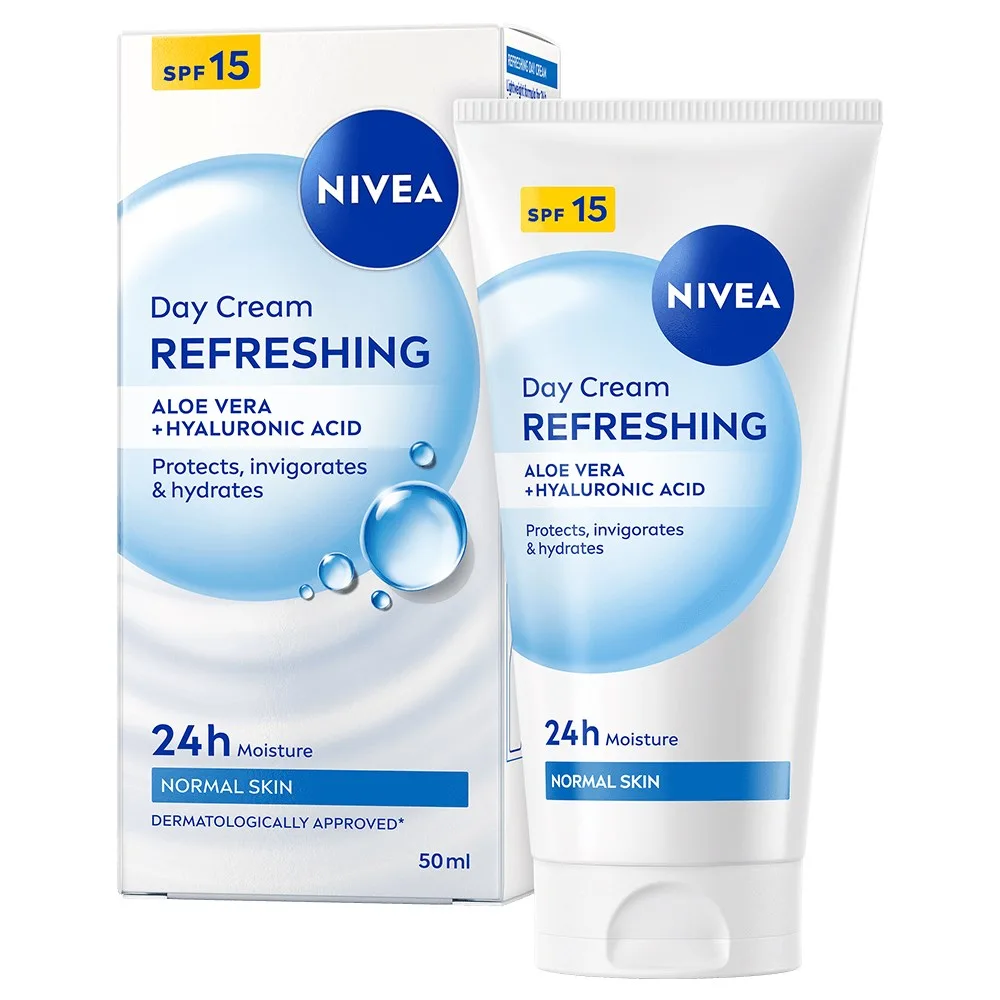 NIVEA Refreshing Day Creme SPF15