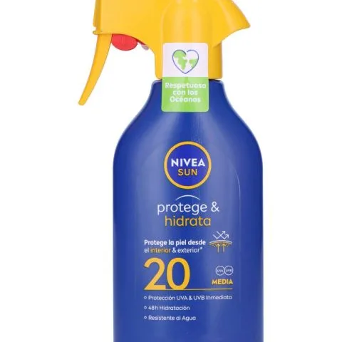 Nivea Sun Protect & Moisture Spray SPF 20 270 ml