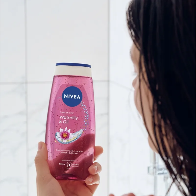NIVEA Waterlily & Oil Uppfriskande dusch-gel 250 ml