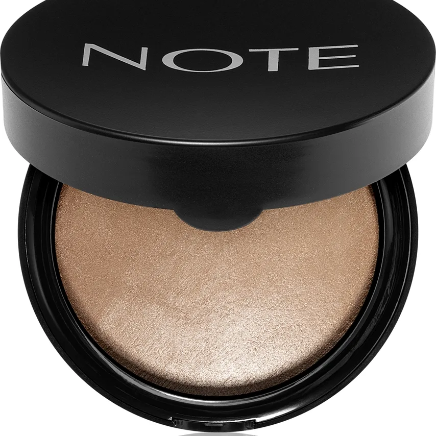 Note Cosmetique Baked Powder Bakat uppljusande puder Skugga 02 Honey Warm 10 g