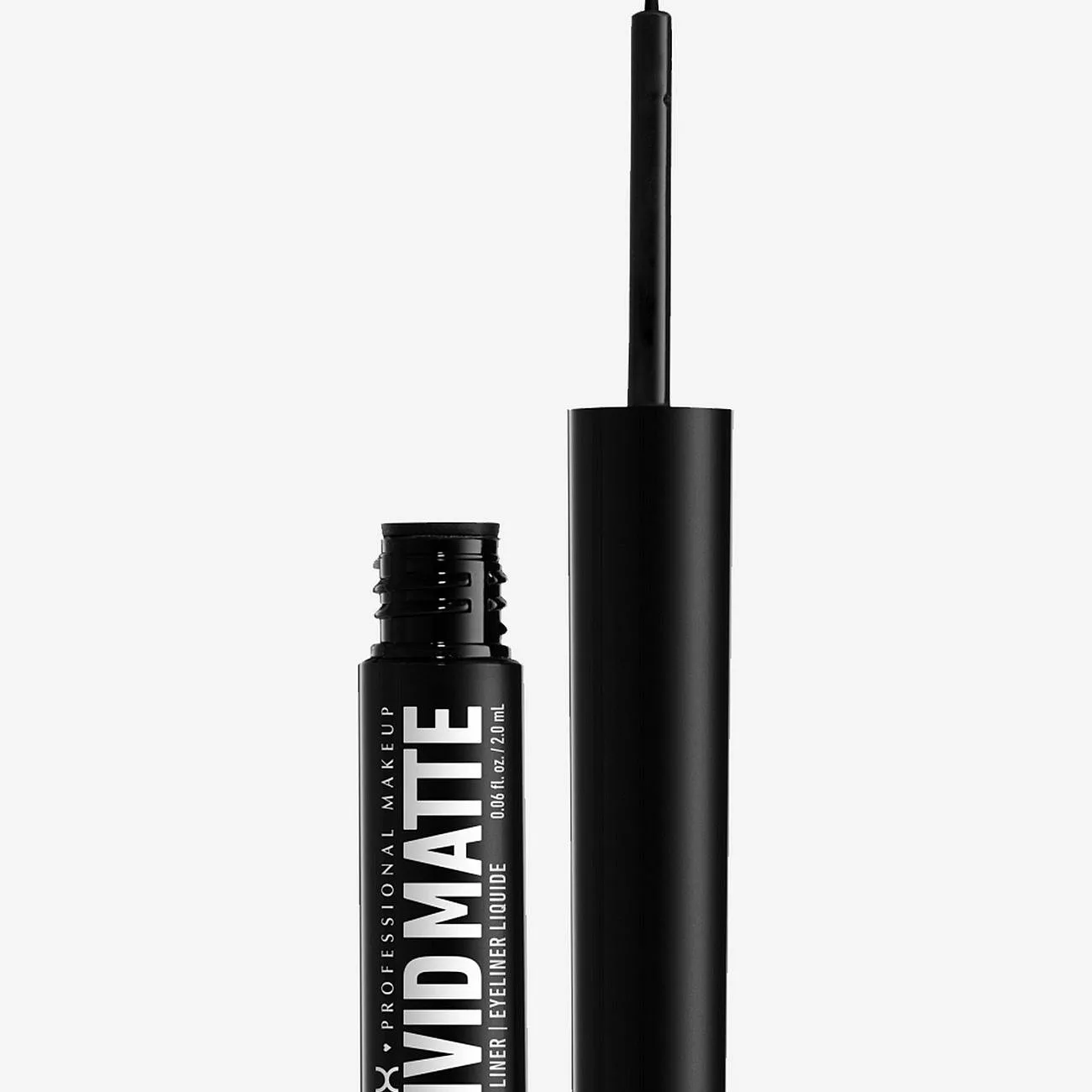 NYX Professional Makeup Vivid Matte nestemäinen eyeliner antaa mattavaikutelman sävy Black 2 ml