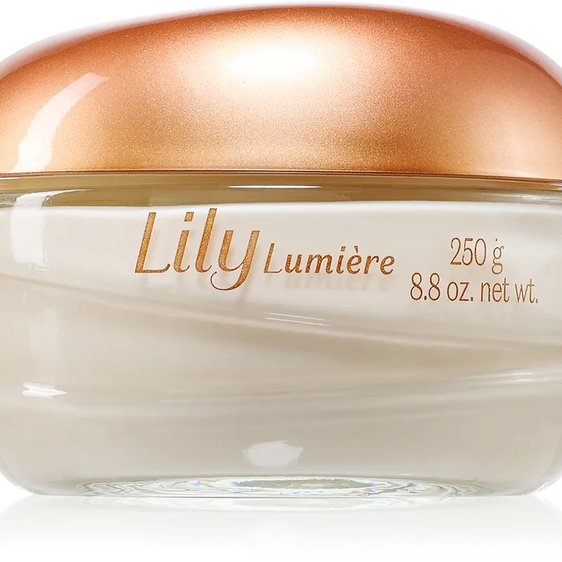 oBoticário Lily Lumière nährende Crem für den Körper mit Parfümierung 250 g