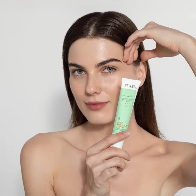 Revuele Aloe Daily Sun Fluid SPF 50+ Lättviktsskyddsvätska SPF 50+ 40 ml