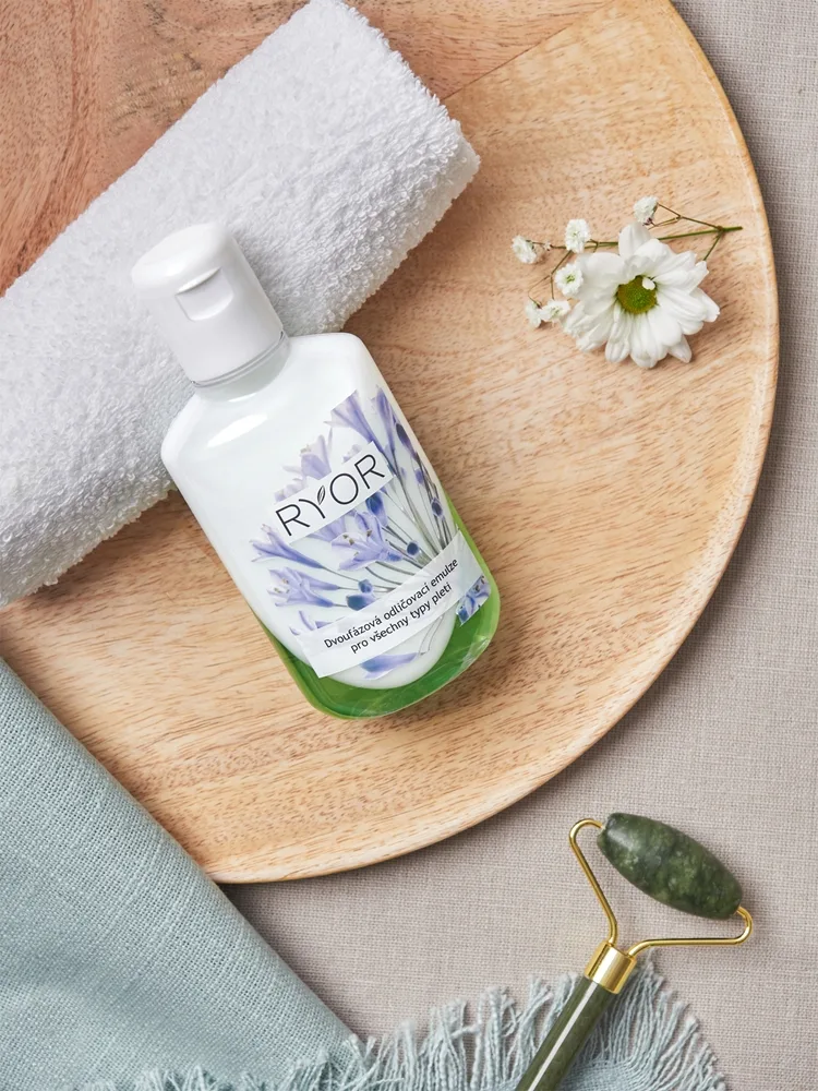 RYOR Cleansing And Tonization Två-fasig sminkborttagningsemulsion för alla hudtyper 150 ml