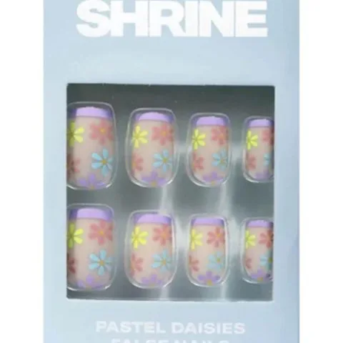 Shrine Pastel Daisies False Nails 20 stk.