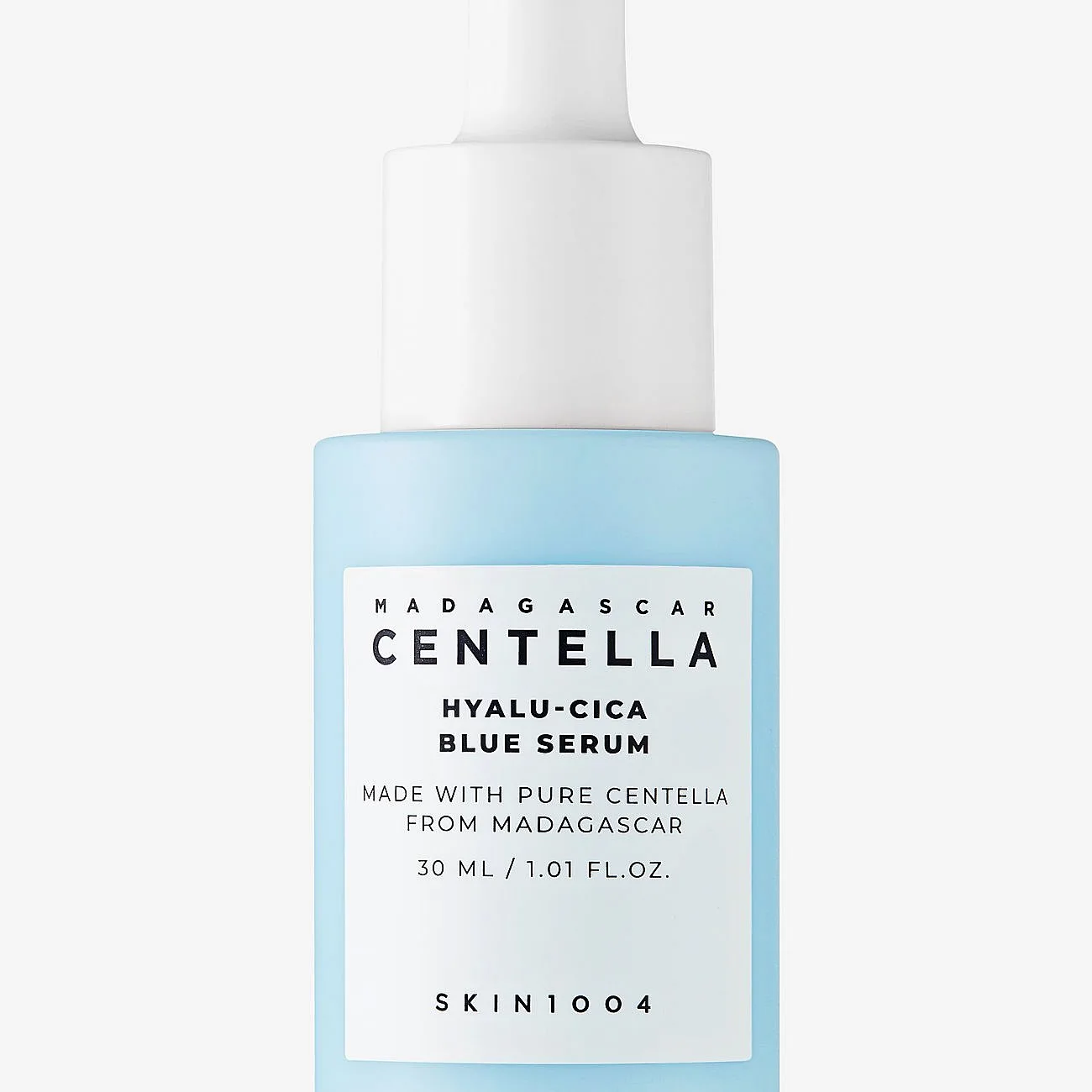 SKIN1004 Madagascar Centella Hyalu-Cica Blue Serum tehokosteuttava seerumi herkän ihon rauhoittamiseen ja vahvistamiseen 30 ml