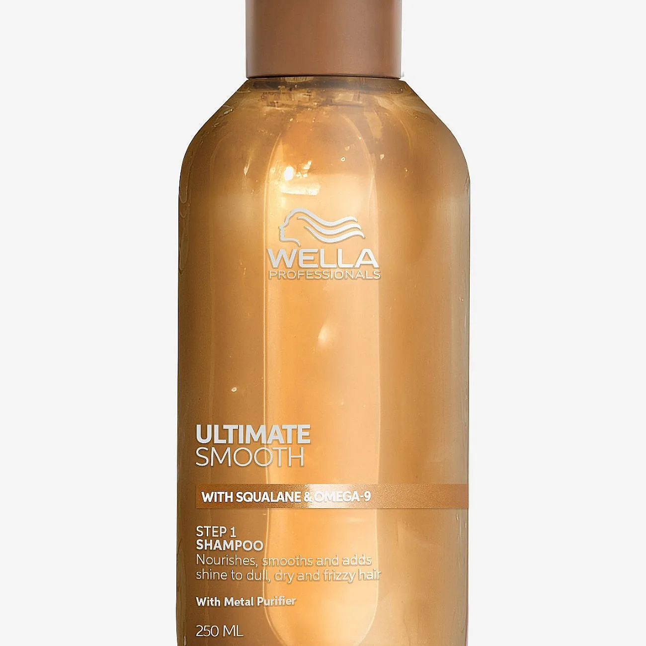 Wella Professionals Ultimate Smooth Shampoo tehoravitseva shampoo hiusten kiiltoa ja pehmeyttä lisäävä 250 ml
