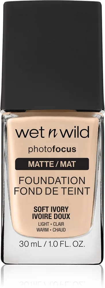 Wet n Wild PhotoFocus Mattifierande flytande foundation Skugga Soft Ivory 30 ml