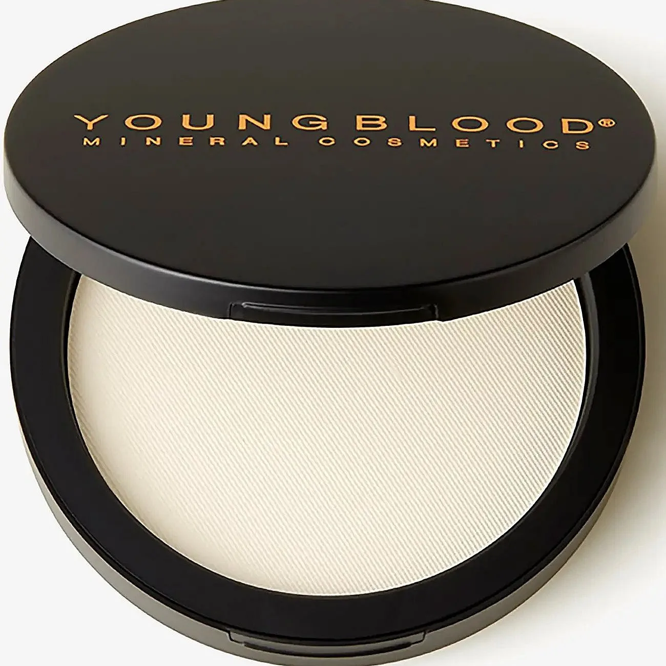 YOUNGBLOOD Pressed Mineral Rice Powder Kompaktpudder