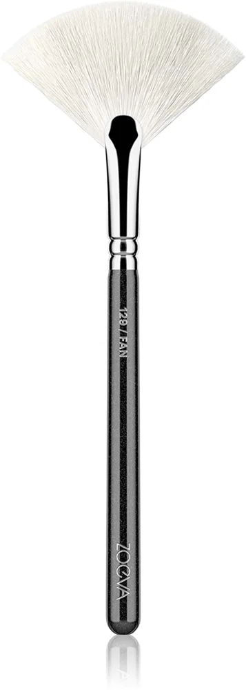ZOEVA 129 Fan Highliter Vifteformet makeup børste 1 stk.
